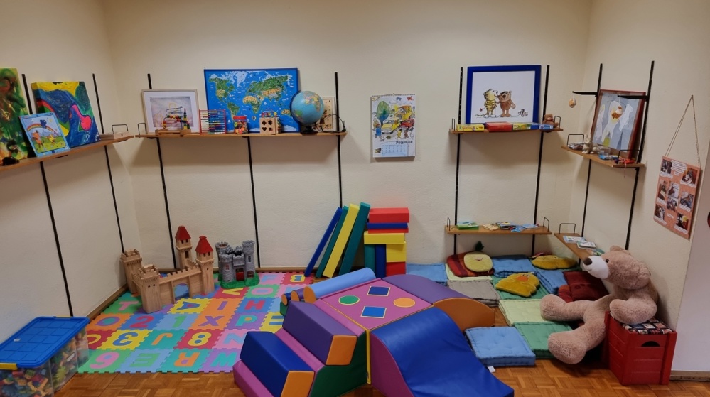 Kultur- und Lesetreff Brebach Spielecke mit Kinderspielzeug